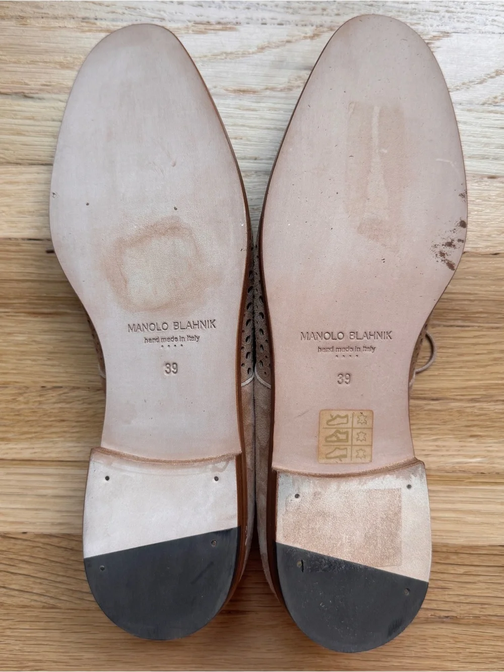 Manolo Blahnik Suede Leather Shoes- Size 39/ US 8
